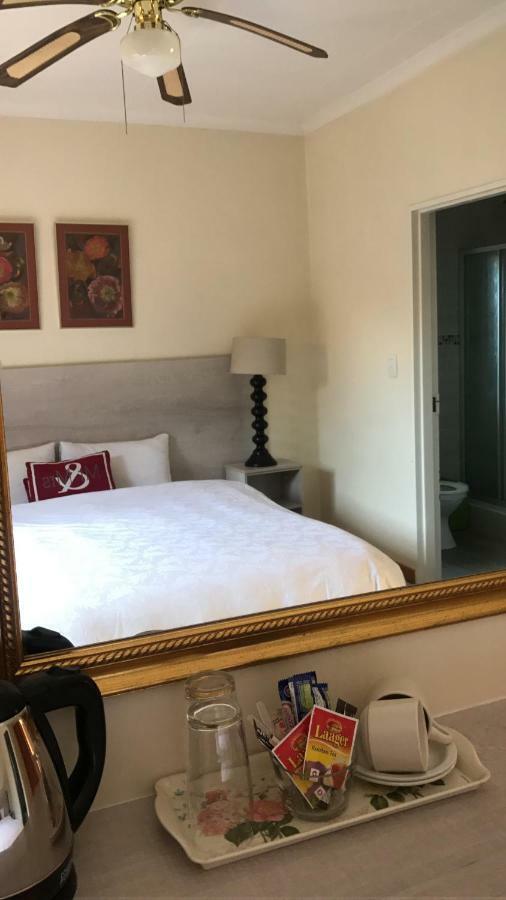 Queenspark Lodge بلومفونتين المظهر الخارجي الصورة